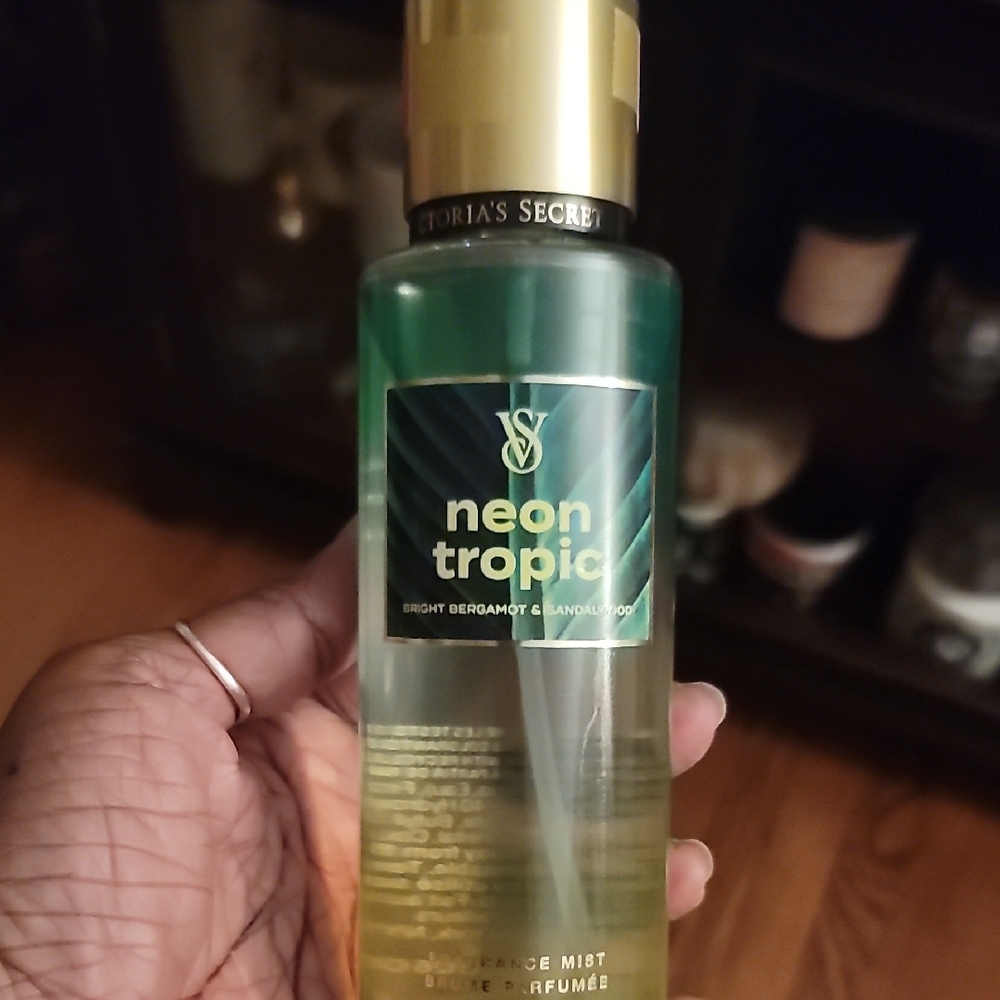 Victoria's Secret Neon Tropic Mist in Green and Gold